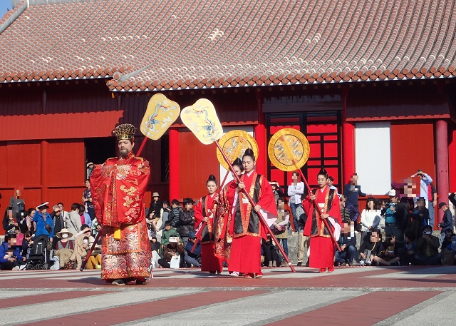 首里城 新春の宴 国王王妃出御