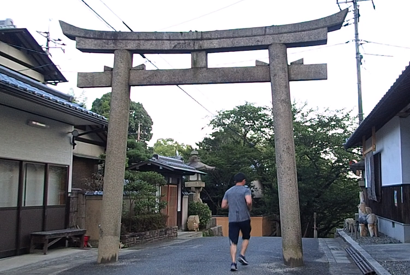 瑜伽神社本宮　由加神社　参拝道　階段