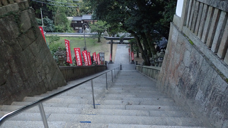 由加神社の厄除石段