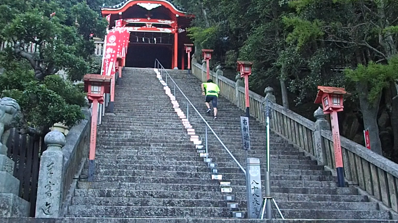 由加神社の厄除石段