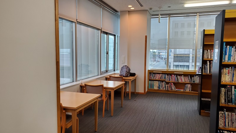 倉敷市立児島図書館　学習室