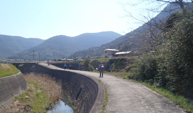 讃岐うどんつるつるツーデーウォーク 　崇徳天皇・へんろ道コース ブログ