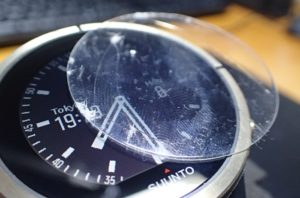 スントスパルタンウルトラ 液晶画面 保護