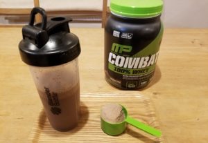 プロテインを飲み続けた後の血液検査結果