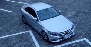 ベンツCクラス　ランニング　革シート　汚れ