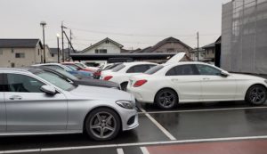 ベンツCクラス w205 タイヤ交換費用　ランフットタイヤ