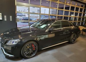 ベンツCクラス w205 タイヤ交換費用　ランフットタイヤ
