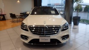 ベンツCクラス w205 タイヤ交換費用　ランフットタイヤ