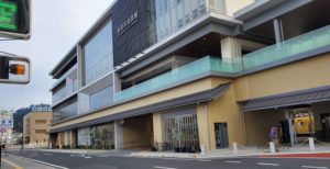 高梁市図書館　駐車場 wifi