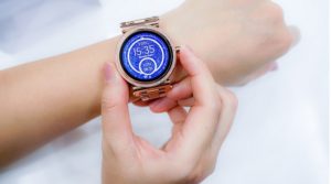 スマートウォッチ　電子マネー決済