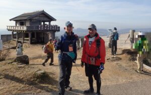 逆ストレッチ　低山ハイキング